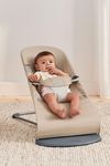 купить Детское кресло-качалка BabyBjorn 005126A Balance Soft Khaki/Beige, Bumbac в Кишинёве 