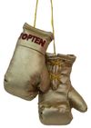 Мини-боксерскими перчатками