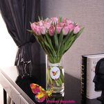 Букет из 25 розовых  тюльпанов в вазе