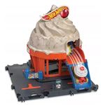 Mașină Hot Wheels HKX38 Set de joc Vârtej de înghețată în centrul orașului