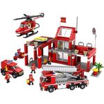 Конструктор Sluban R23 / 7(R23A/4/6) (35148) 827 pcs