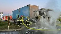 Un camion condus de un moldovean a luat foc pe o stradă din Italia