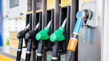 Noi prețuri afișate de ANRE: Cât vor costa mâine benzina și motorina