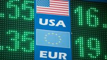 Curs valutar 18 martie 2023: Cât valorează un euro și un dolar