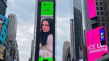 O interpretă din R. Moldova a apărut pe un ecran din Times Square