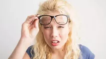 De ce cred cercetătorii că ne așteaptă o epidemie de miopie