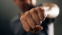 Bătaie, filmată într-un troleibuz din Tiraspol: Tânără, luată la pumni