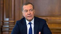 Medvedev: Trupele ruse ar putea fi nevoite să avanseze până la Kiev