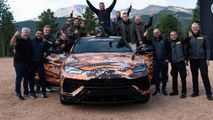 Lamborghini Urus, record pe celebra urcare de la Pikes Peak