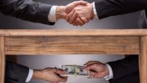 Studiu: 8 din 10 persoane vinovate de corupție nu-și ispășesc pedeapsa