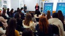 Tot mai multe femei din Cahul aleg o carieră în domeniul digital