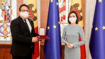 Ambasadorul Peter Michalko, decorat cu Ordinul de Onoare de Ziua Europei