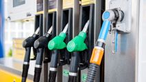 Noi prețuri la carburanți: Cu cât se vor ieftini benzina și motorina