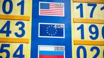 Curs valutar 30 iulie 2022: Cât valorează un euro și un dolar