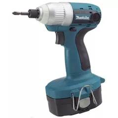 Шуруповёрт Makita 6936FDWDE