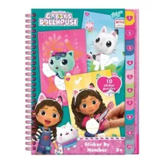 Set de creație Totum TT421028 Gabby Dollhouse, Carte de activitati cu autocolante pe numere, 1322D