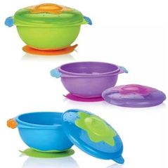 Посуда для кормления Nuby ID5322 Глубокая тарелка с крышкой на присоске для СВЧ-печи (9m+) 1 шт