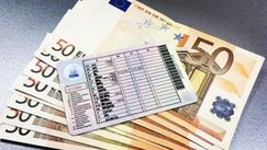 Un tânăr și-a cumpărat un permis de conducere falsificat cu 2.000 euro