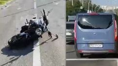 În goana după Ceaus: Cum un motociclist a fost lovit la semafor