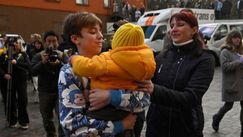 Ucraina: Părinții și-au văzut copiii răpiți de ruși și acum eliberați