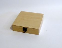 Деревянная коробка  4.5x17x17см