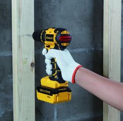 Шуруповерт Stanley SBD201M2K