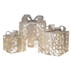cumpără Figurină cu lumină Promstore 56518 Set figurine Gift-cube, LED+timer, 3buc, argintiu în Chișinău 
