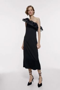 Платье ZARA Чёрный 8779/462/800