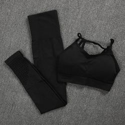 Costum pentru femei marime S