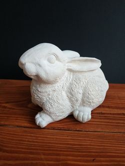 Гипсовая фигурка "Зайчик"