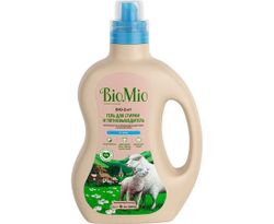Detergent lichid impotriva petelor BioMio fara miros, 1,5 L