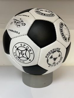 Мяч футбольный кожаный №5 Classic PRO white (7302)