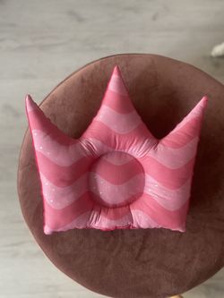 Подушечка корона розовая