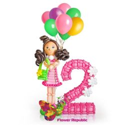 Фигура из шаров «Девочка с шариками»