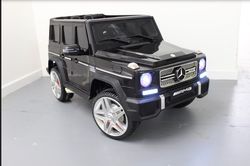 Mașină pe acumulator Mercedes Benz