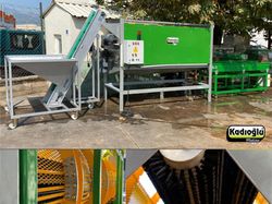Spălător/decojitor nucifer în set cu transportator/încărcător și bandă/masă de sortare Kadioglu MAGNUM 3 SET