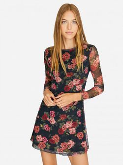 Платье Stradivarius Черный в цветочек 6389/655/148