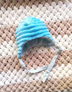 Шапочка на завязочках Плюш Blue (0-3 месяцев)