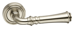 Дверная ручка на розетке Tasha матовый никель