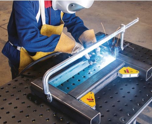 cumpără Suport magnetic pentru sudură GYS ON/OFF MAGNET угольник переставной для сварочных работ în Chișinău 