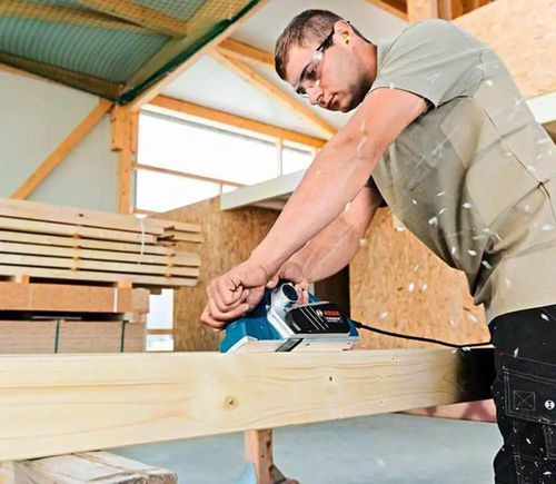 купить Электрорубанок Bosch GHO 26-82 D 710W 06015A4300 в Кишинёве 