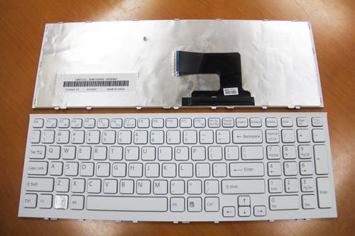 купить Keyboard Sony VPCEH (EE / EL) w/frame ENG. White в Кишинёве 