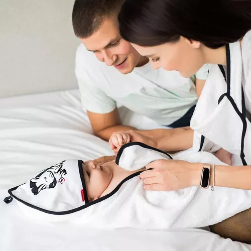 cumpără Accesoriu pentru baie BabyOno 0343/01 Prosop din bambus cu gluga 85*85 Alb în Chișinău 