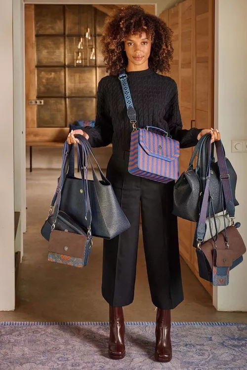 купить Сумка плечевая Pip Studio 51.273.456 Filou Shoulderbag Large Blue 40x15.5x48cm Blue в Кишинёве 