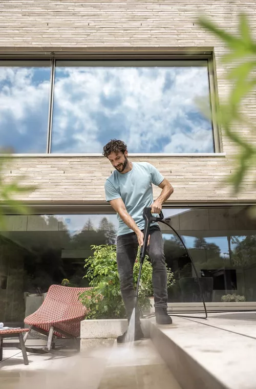 cumpără Aparat de spălat cu presiune mare Karcher K 7 WCM FJ Home BB (1.317-403.0)+ RM 650 Solutie pentru curatat geam în Chișinău 