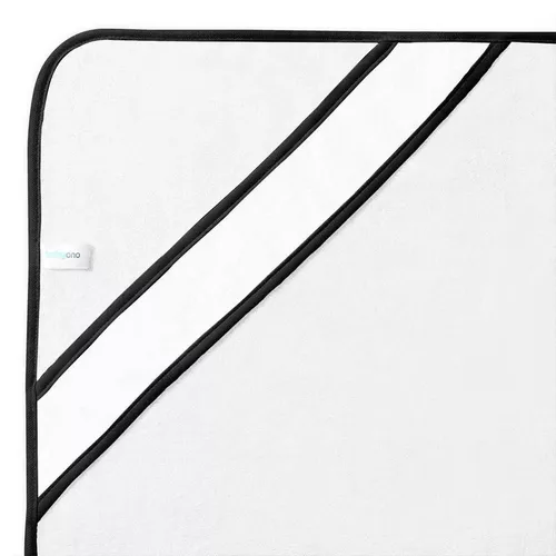 cumpără Accesoriu pentru baie BabyOno 0343/01 Prosop din bambus cu gluga 85*85 Alb în Chișinău 