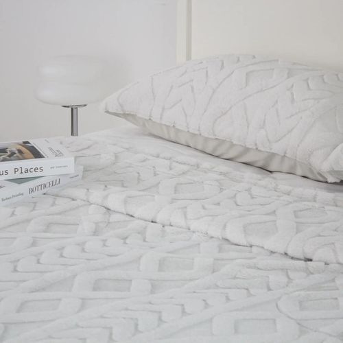 купить Домашний текстиль Relaxe Home 024557 Cuvertura Soft Angora 240x260 Light Grey в Кишинёве 