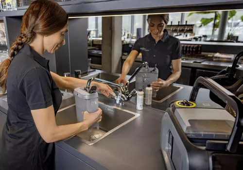 купить Пылесос моющий Karcher Puzzi 2/1 Bp (1.101-750.0) в Кишинёве 