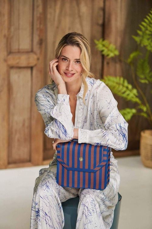 купить Сумка плечевая Pip Studio 51.273.421 Frances Cross Body Bag Medium Stripe Blue 25x9x21.5cm Blue в Кишинёве 
