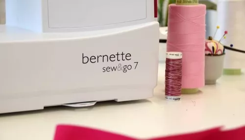 cumpără Mașină de cusut Bernette Sew&go 7 în Chișinău 